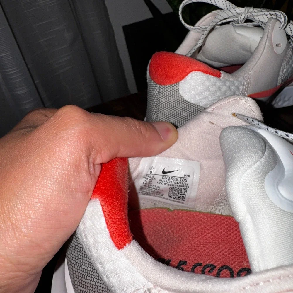 Nike Renew Run Women's Running Shoes‎ White Coral Size 9 - Picture 7 of 8